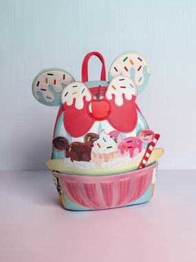 Disney Parks x Loungefly Minnie Mouse Ice Cream Banana Split Mini Backpack NWOT